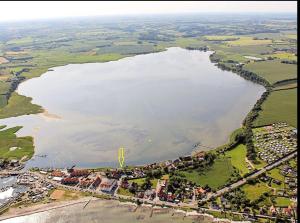 Hejlsminde ferie- og badeby