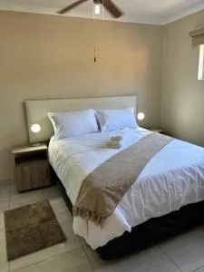 Martinique Lodge - Alberton