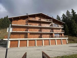 Appartements Appartement 3 pieces, 9 pers, ski aux pieds, Les Saisies - FR-1-810-22 : photos des chambres