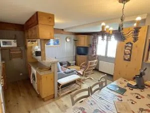 Appartement cosy aux Saisies, 2 pièces alcôve, proche des pistes - 6 pers. - FR-1-594-199 - Hauteluce