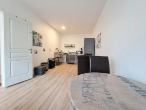 Maisons d'hotes La Chambre Bleue - Chambre avec salle de bain : photos des chambres