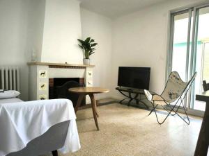 Maison avec vue, Piscine, 5min à pied du centre