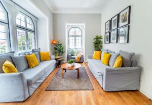 Chagas 17 by Central Hill Apartments