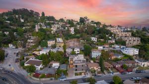 Unique Home with Stunning Views in the Heart of Los Angeles, CA, Silverlake!
