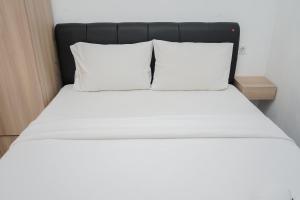 Comfort and Homey Studio Room at Serpong Garden Apartment By Travelio