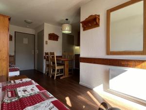 Appartement 5 pers, 6ème étage, WIFI, casier à ski, La Plagne - FR-1-351-185