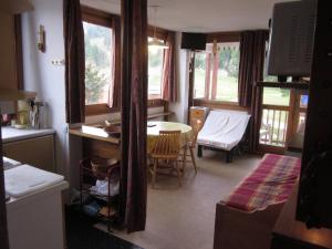 Studio 2 personnes proche pistes avec balcon - Animaux admis - FR-1-351-48