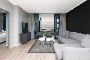 16 on Bree Modern 2BR Luxury Apartment