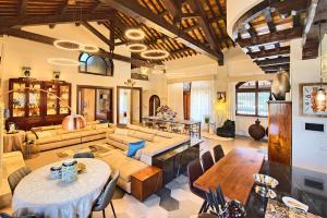 Villa Tagliaferri by PosarelliVillas