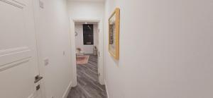 Abbey Corner by Nivaas 2-Located in the heart of the city centre-5 minute walk to train station-20 minutes to London via train