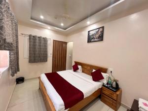 Hotel Hare Krishna Dham