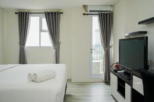Elegant Studio at Bintaro Icon Apartment near Bintaro XChange Mall By Travelio