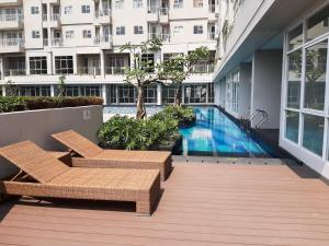 Elegant Studio at Bintaro Icon Apartment near Bintaro XChange Mall By Travelio