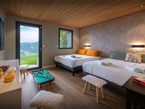 Chalet Confidentiel - OVO Network