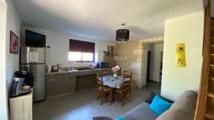 Maisons d'hotes Domaine de Canteloup au coeur des vignes avec piscine : photos des chambres