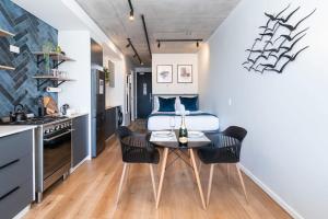 Cosy Couples Retreat Studio Apartment!