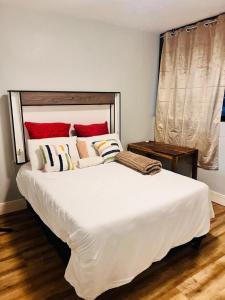 SHALOM APARTMENTS ON 77 INDEPENDENCE AVENUE unit 95