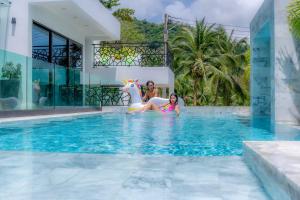 Modern Zen Oasis Villa Style - Pool, Rooftop Views & Playground - All-Inclusive - 4BR-3BA