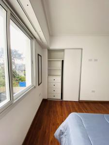 Depto Lamadrid - Zona Guemes 2 amb luminoso