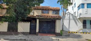 Habitación con baño privado en el corazón de Manga