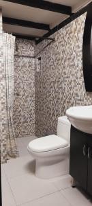 Habitación con baño privado en el corazón de Manga