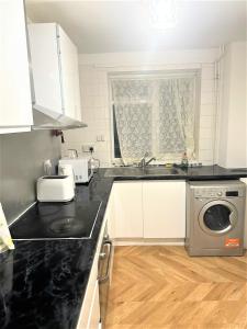 3 Bedroom Apartment in East London