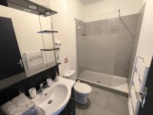 Appartements Rivage Ardennais - chateau - CHU -T2-queen size : photos des chambres