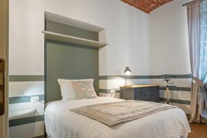 Single Room with Bathroom