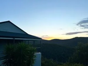 Golden Valley - Arthurs Creek