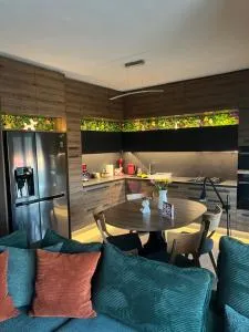 Happy Colors House Xanthi - Toxotes Xanthis