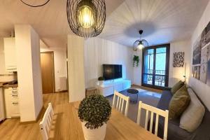 Mimosa 5 con terraza - tucasaenlospirineos - 3hvězdičkové hotely ve městě Escarrilla