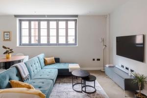 Stunning 2-Bed Mews House with AC near Regents Park