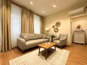 ŞAHİN PERA SUİT 1 stylish 2Br 3Ac apartment near Istiklal street