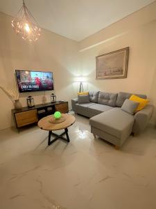 Athens Riviera, 2 BR Luxury Apartment - Private Parking