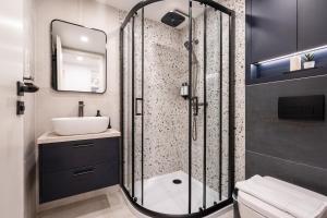 E44 - Erzsébet Boulevard Residence - Best Location by BQA