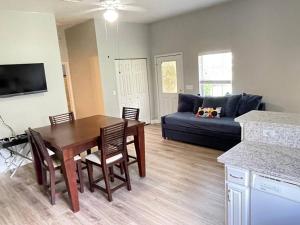 Cozy one bedroom barn apartment