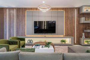 5911 Luxury 10BD Family Home For an Unforgettable Vacation