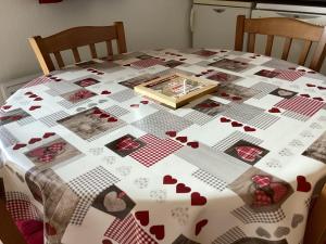 T2 cosy Eglantier Chalet de SuperD