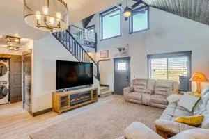 Balcony and Views Sturgis Twin Peaks Cabin - Vale