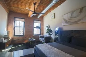 The Othello - Luxury Industrial Loft near NYC - Communipaw