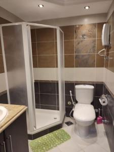 Newly refurbished 3 bed apartment