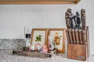 Steps to Downtown Eateries & Bars - With Fire Pit!