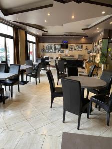 Hotels Hotel L'Univers : photos des chambres