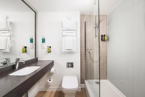 Standard Double Room with Walk In Shower room in Holiday Inn Ipswich an IHG Hotel