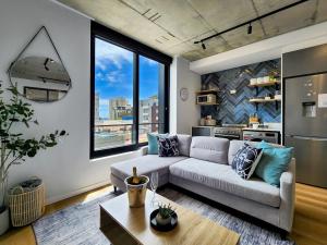 Stylish, brand new, secure apartment with pool