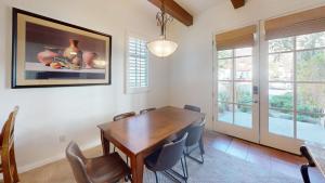 LV214 Convenient Downstairs 2 Bed Legacy Villa