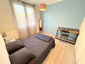 Les Arènes de Nîmes - Centre ville 10 min Gare -Parking- 2 chambres