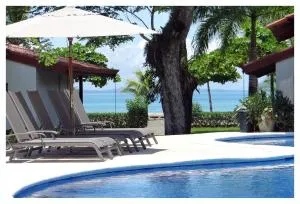 Agua Dulce On The Beach - Puerto Jiménez