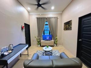 Melur Inn, Tok Jembal