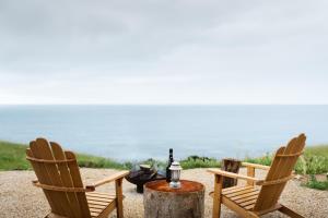 Off-grid Beachfront Cabin on Kangaroo Island